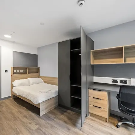 With Ensuite Bathroom Near * Cork